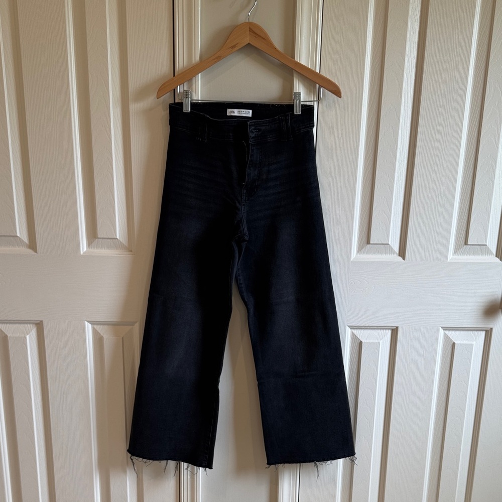 Zara Black High-Waist Wide-Leg Jeans